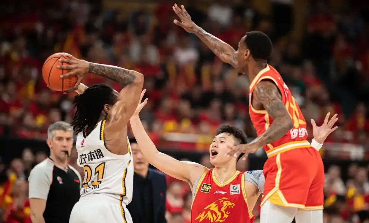 CBA联赛推出新规则，引发广泛讨论和争议的简单介绍