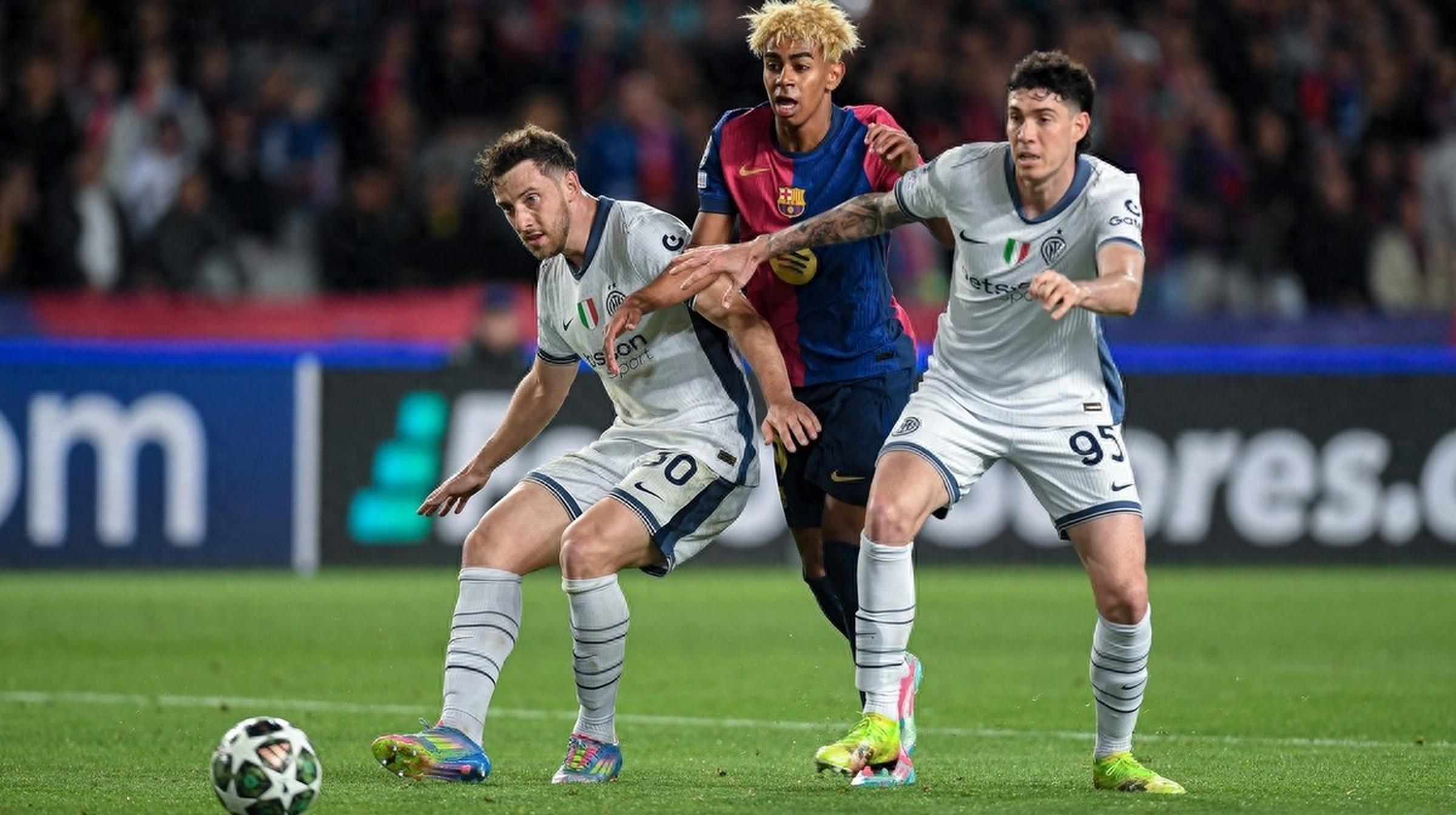 巴萨对阵詹姆斯激战胶着，最终险胜对手的简单介绍